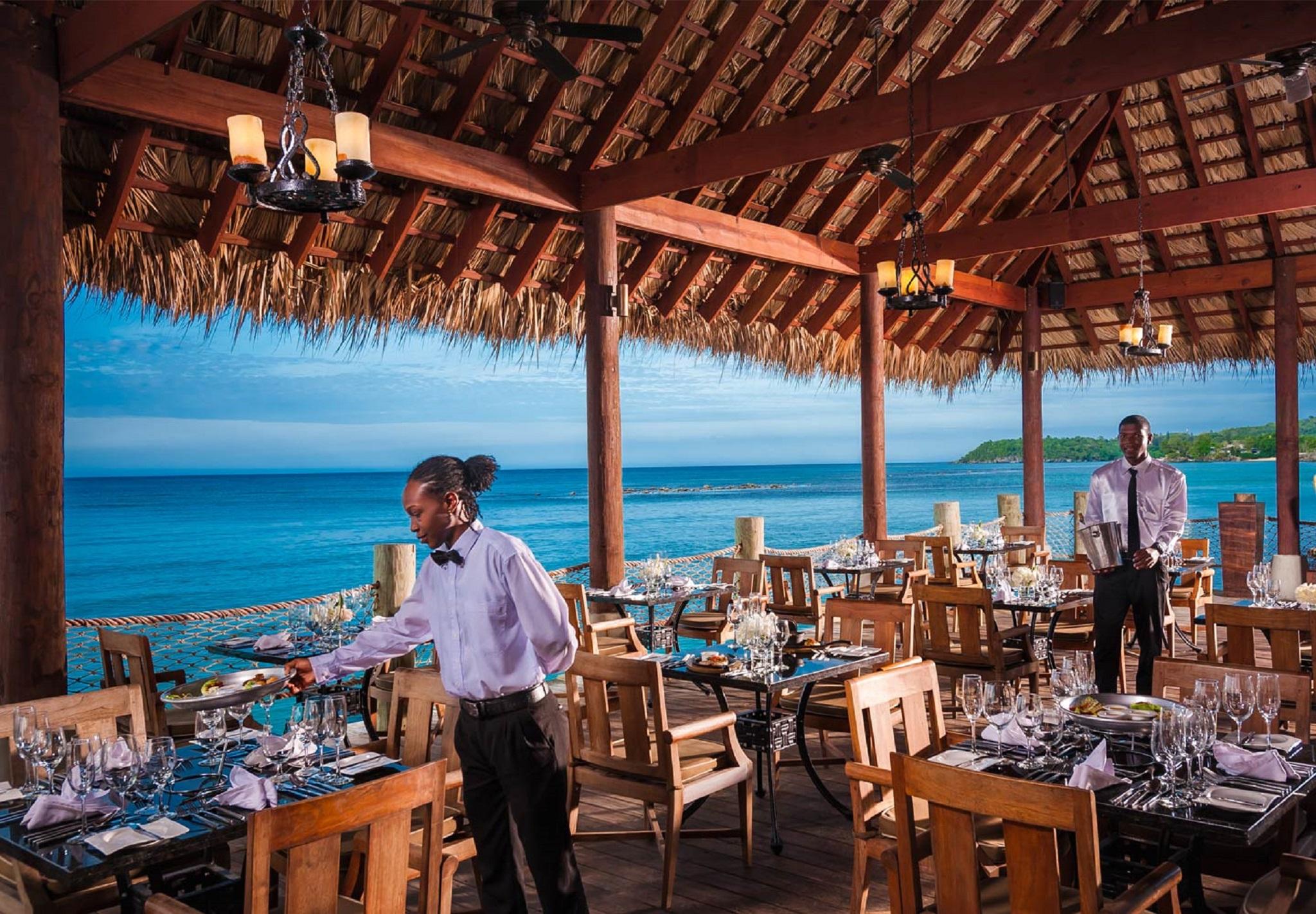 אוצ'ו ריוס Sandals Ochi Beach Resort All Inclusive (Adults Only) מראה חיצוני תמונה